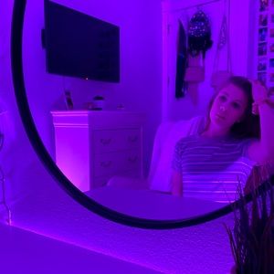 Meet your Posher, Isabella